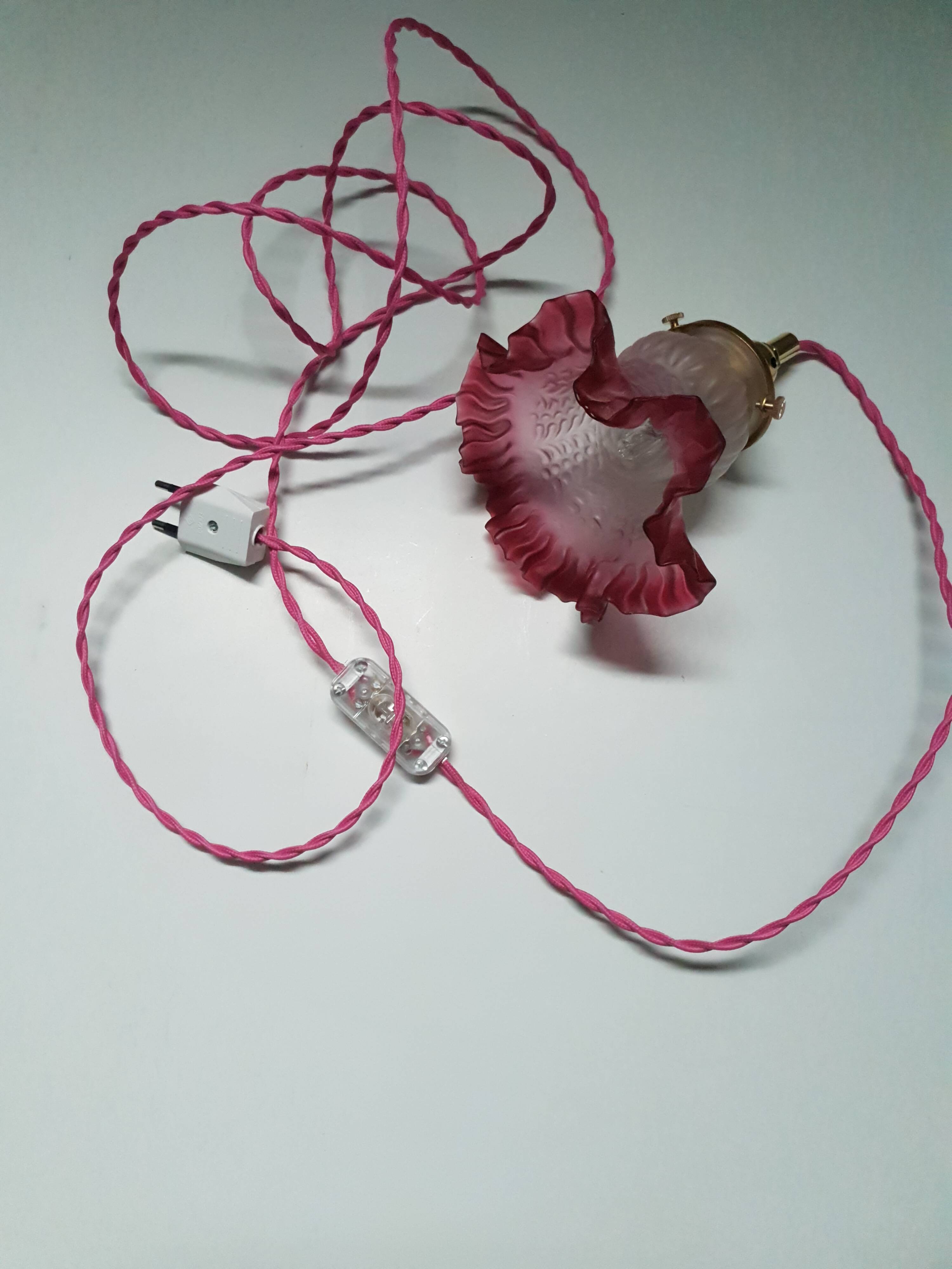 Baladeuse/ lampe/ suspension tulipe rose et doré vintage