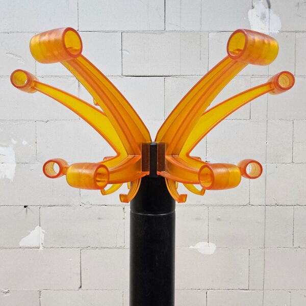 Porte-manteau en plastique orange de style italien des années spatiales vintage