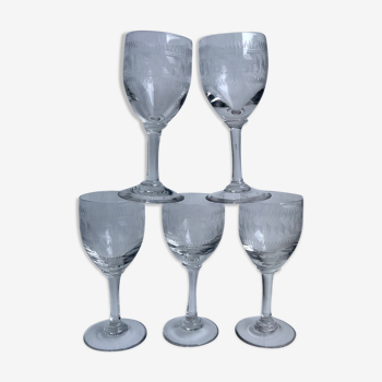 Lot de 5 verres à vin en cristal gravé années 40-50