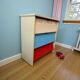 Armoire à chaussures, meuble à abattants vintage en bois de couleur