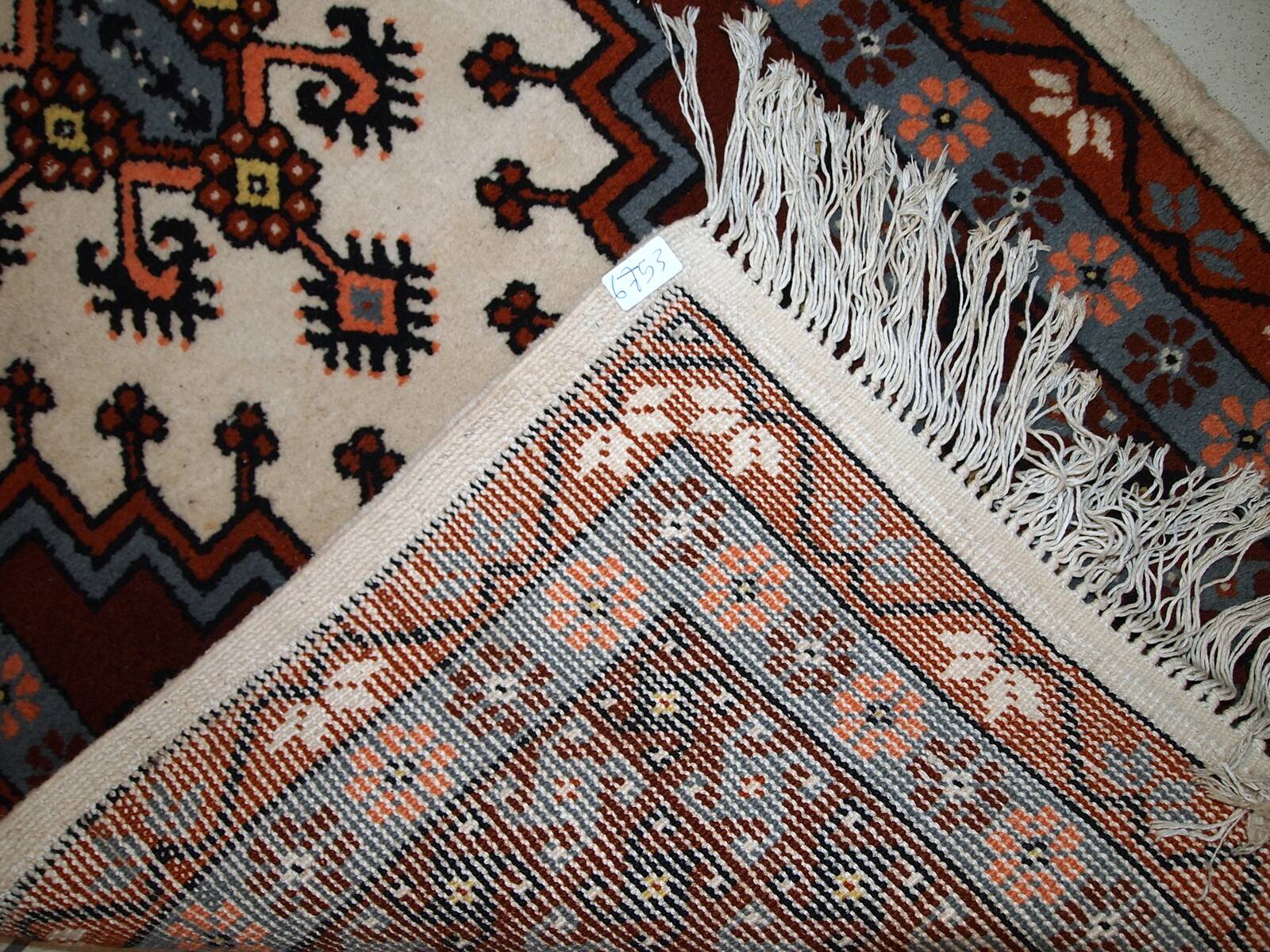 Tapis vintage fait main Berbère en laine bordeaux et blanc (81cm x 170cm)