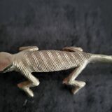 6 vintage knife rests, brass crocodiles, in excellent condition.