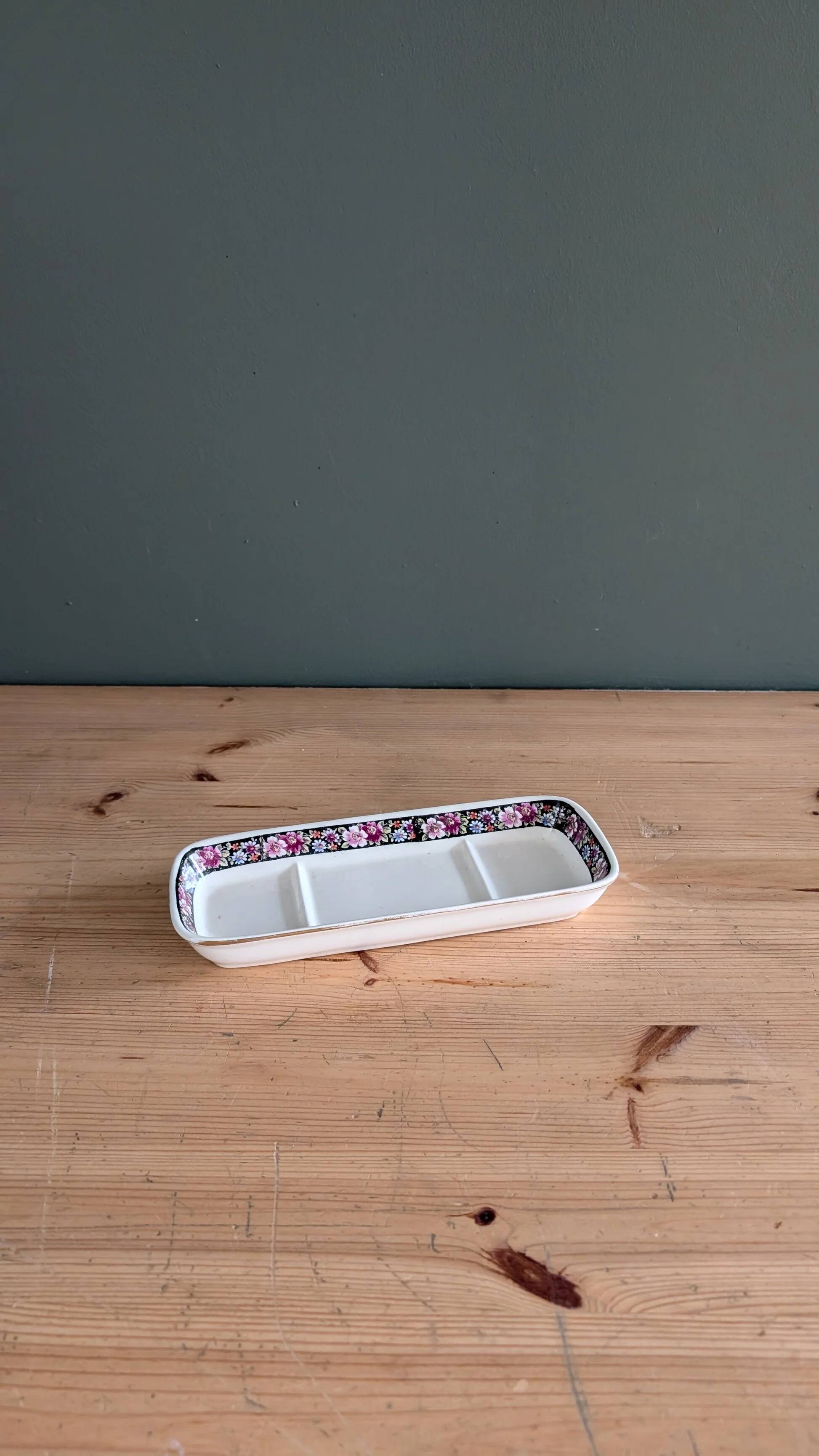 Ceramic soap dish - Boch La Louvière