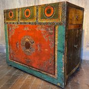 Antique Chinese sideboard with 4 doors + 2 drawers