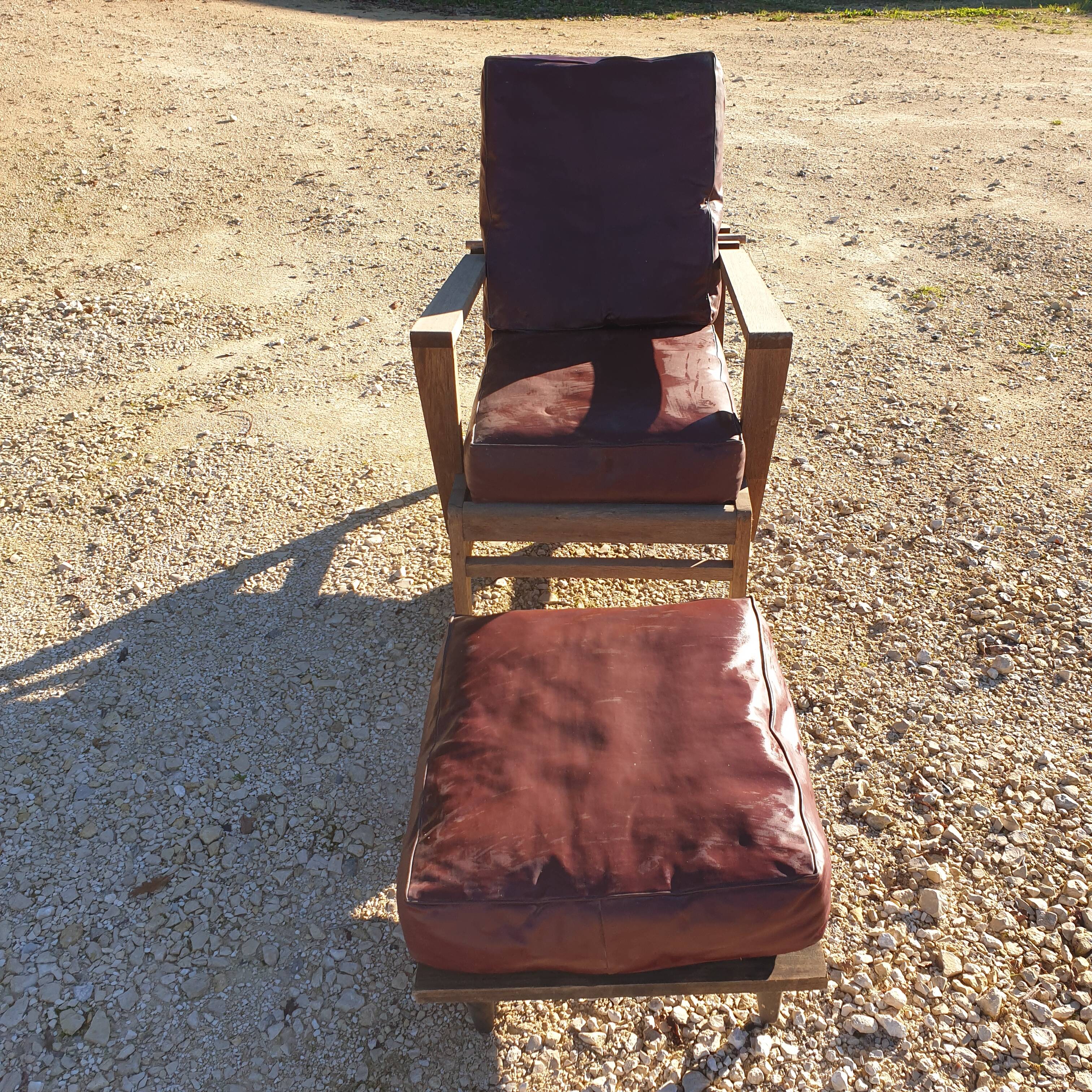 Vintage "Bain De Soleil" Armchair in Oak and Faux Leather Cushions - 20th Century