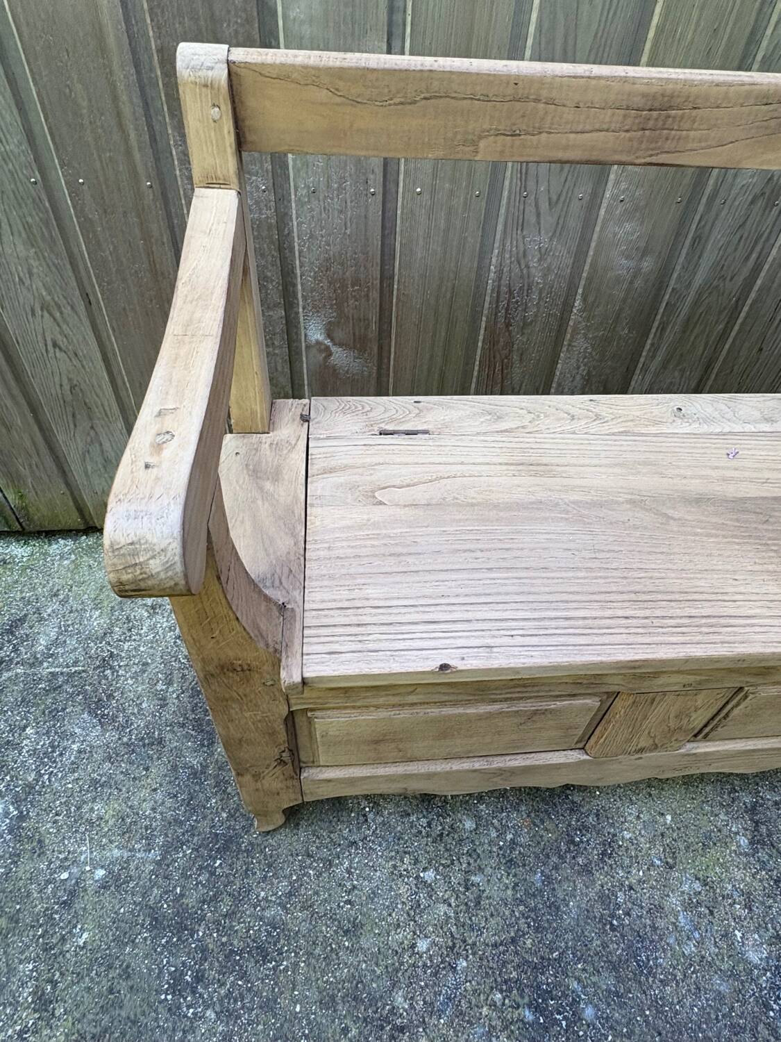 Farmhouse bench with chest in antique solid walnut