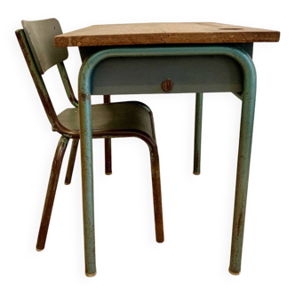 Bureau d’écolier vintage