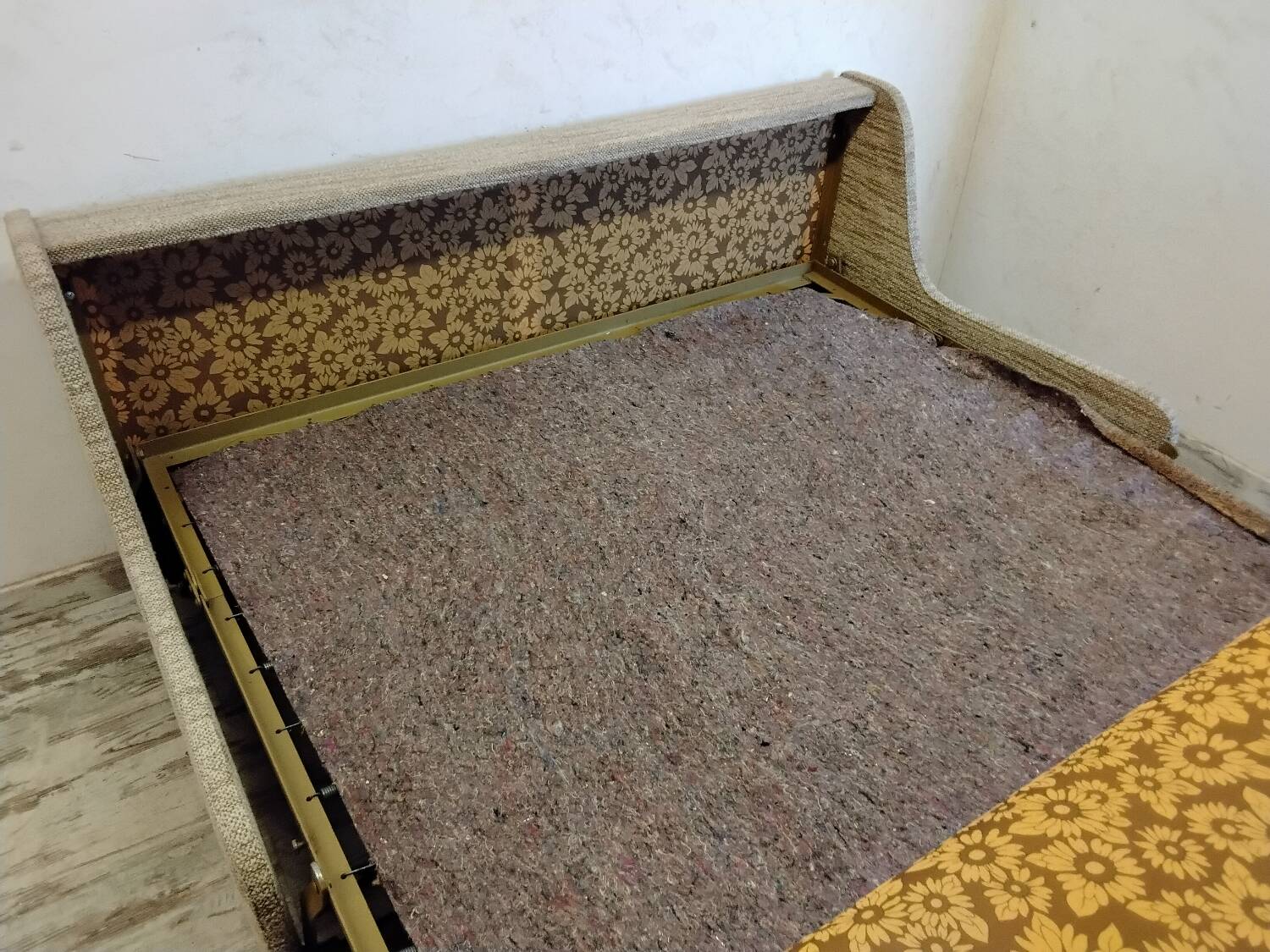 Convertible sofa, vintage Ducal bench