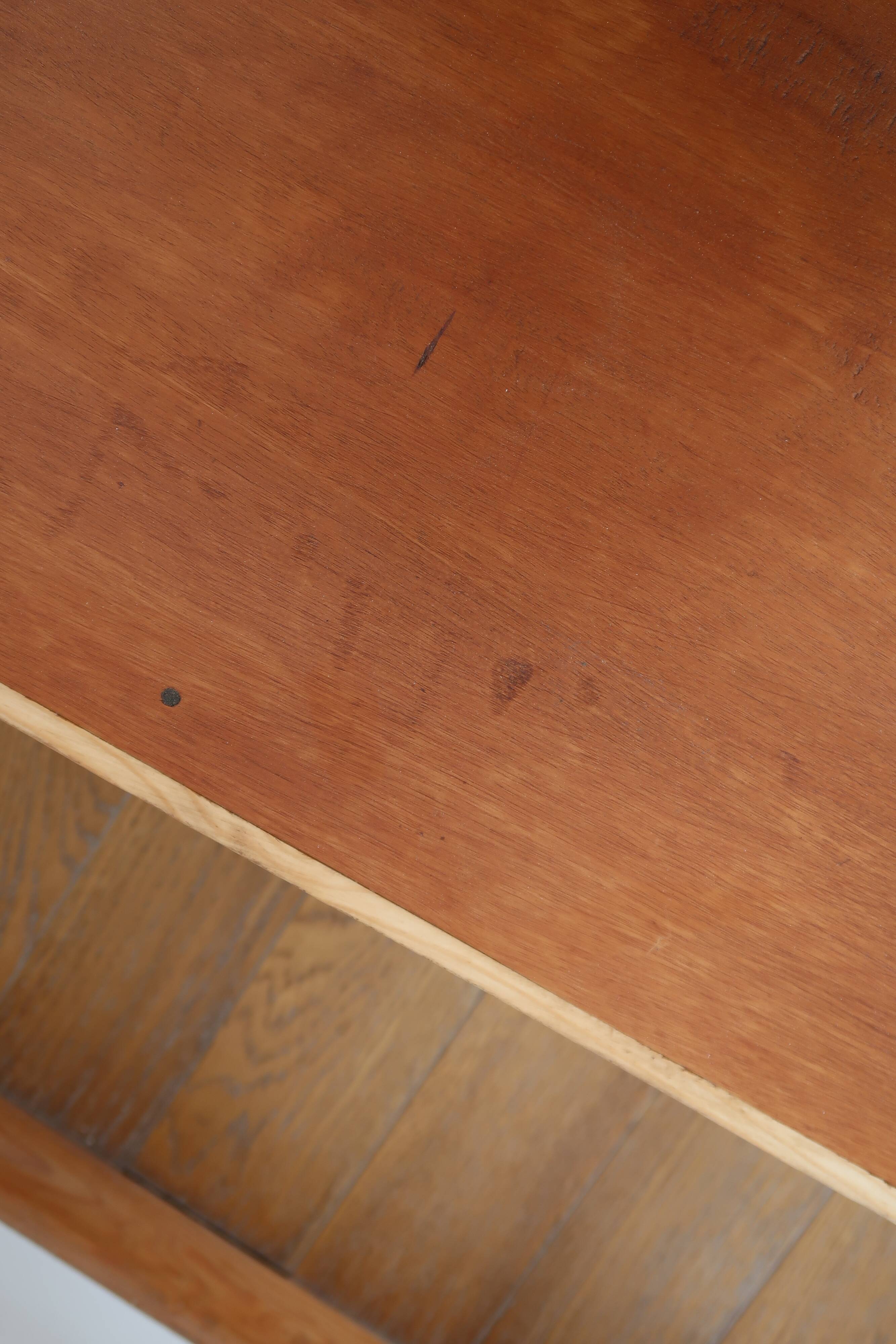 Scandinavian low bench