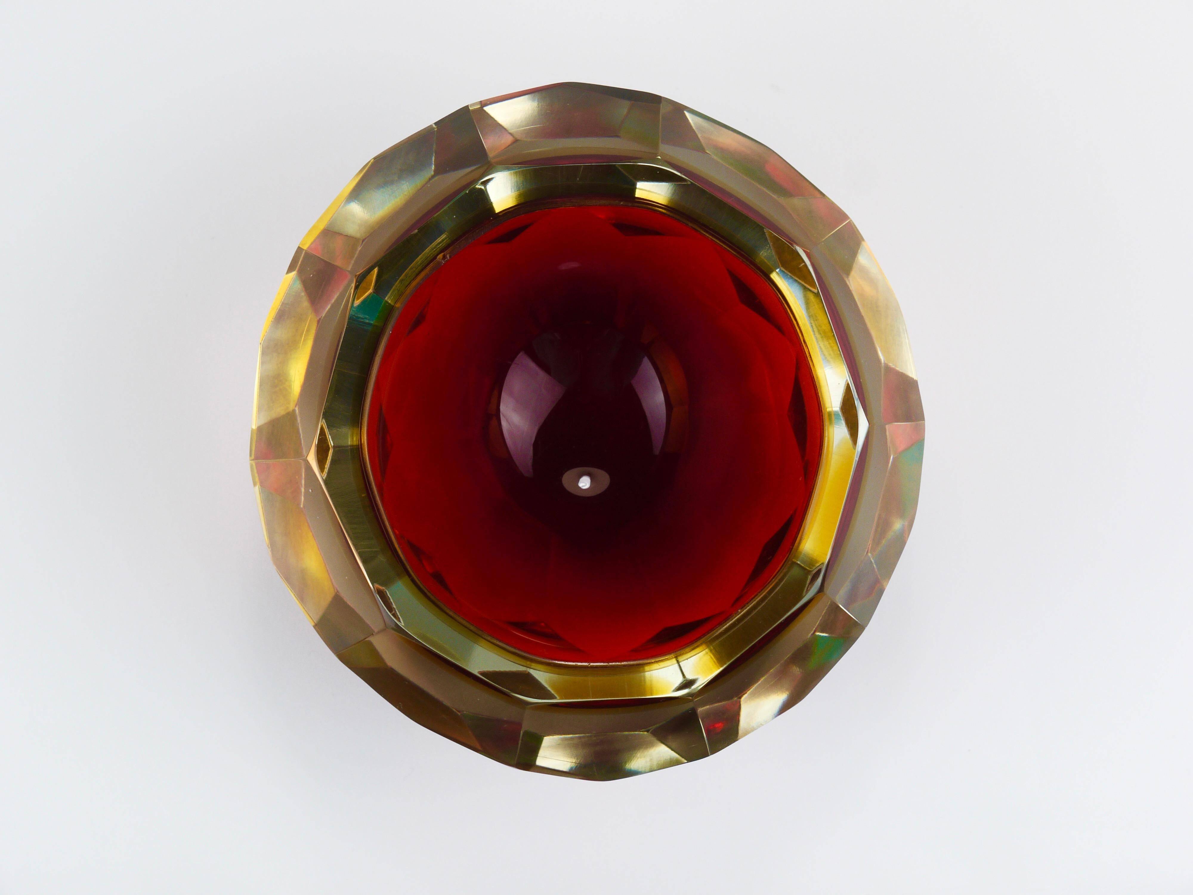 Mandruzzato Sommerso Bol Facetté en Verre Murano pour Caviar, Italie, 1960s