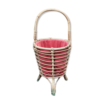 Sewing basket with old work on tripod foot, rattan