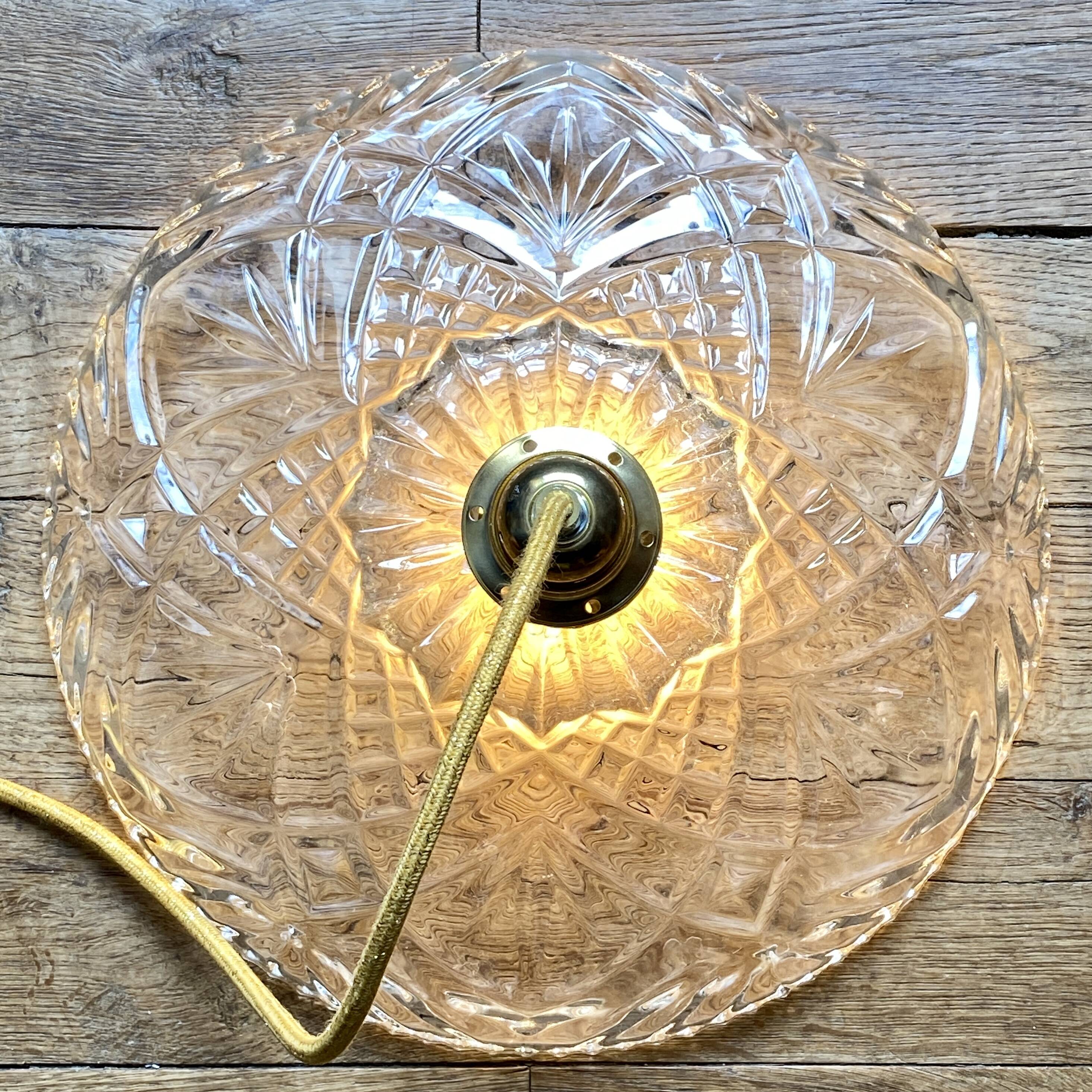 Suspension abat-jour vintage en verre moulé - collection vaisselle -