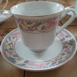 Tea cup with saucers