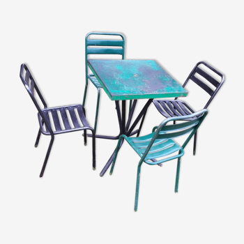 Ensemble table et chaises tolix