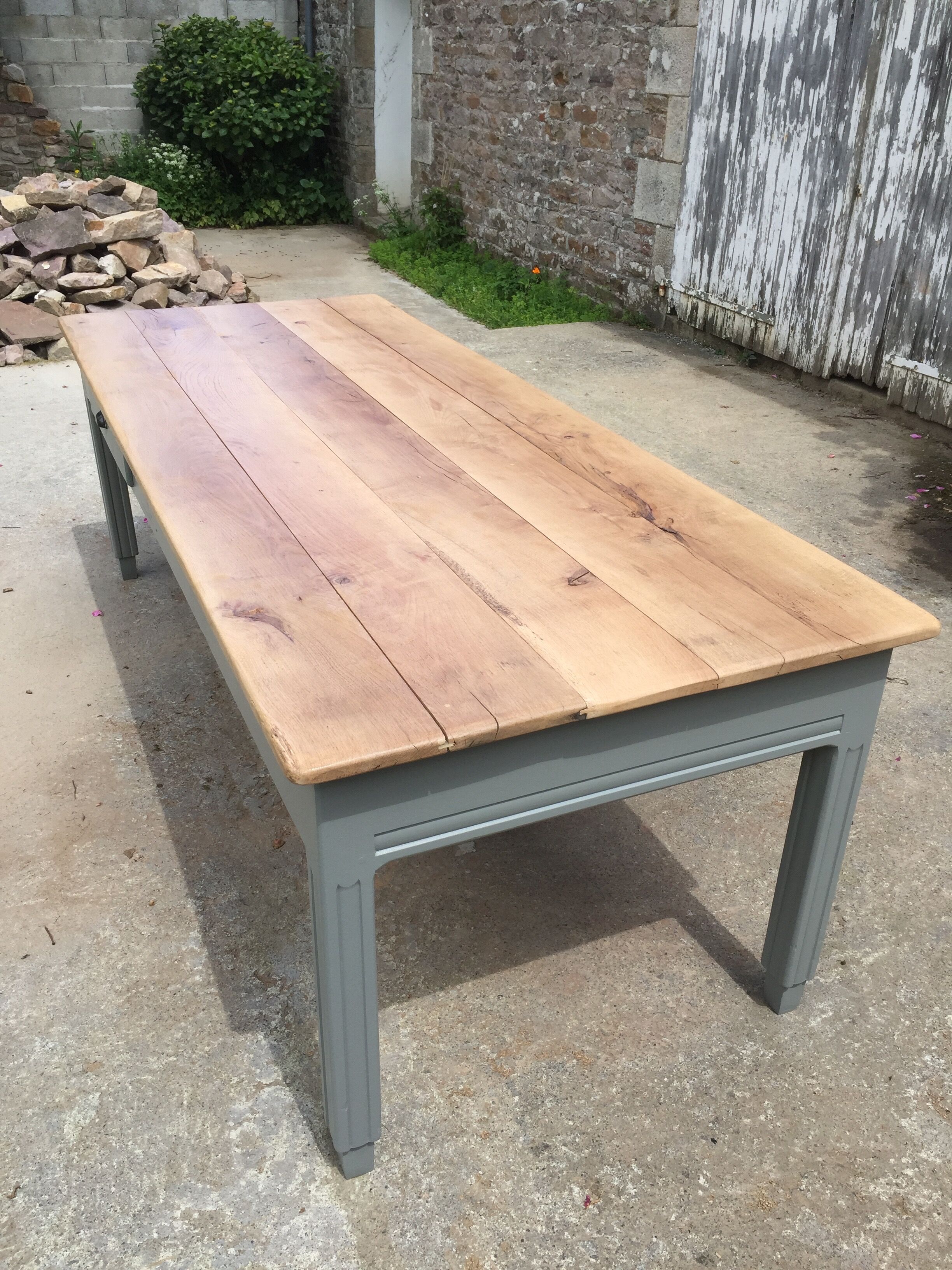 Ferm table