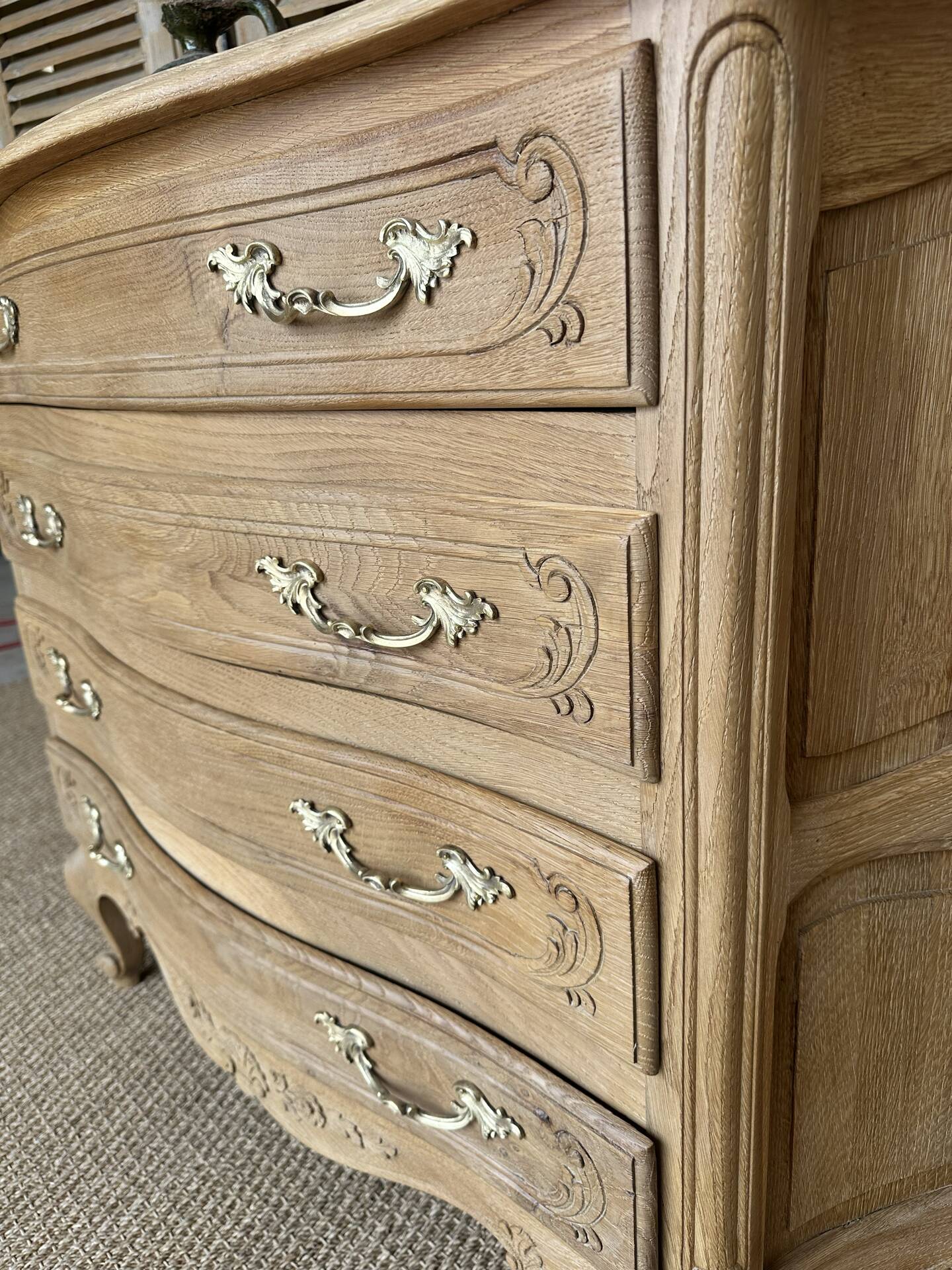 Antique oak chest of drawers – Louis XV style – 4 drawers
