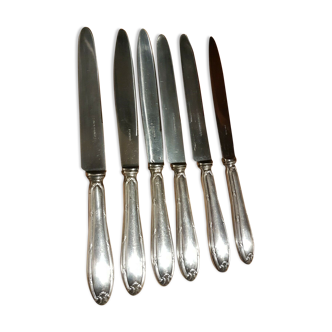 Set de 6 couteaux de table en métal argenté style Louis XV