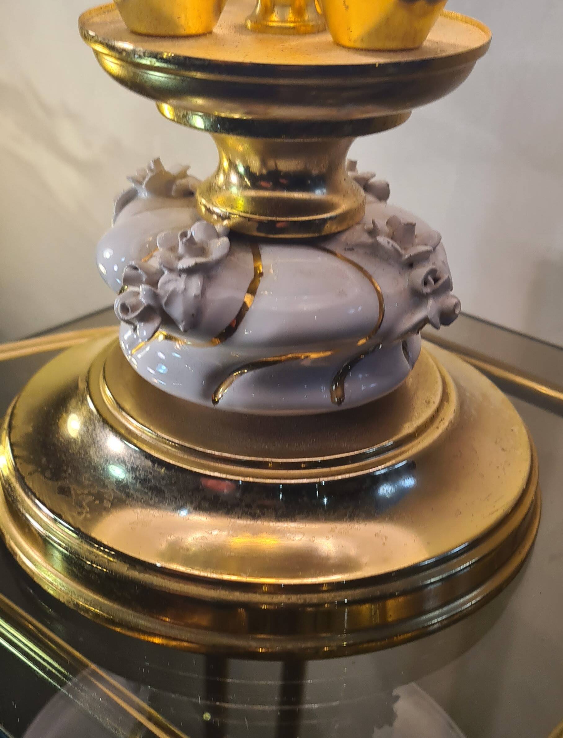 chrome gold lamp and engraved glass 1970 to 80,,32x19,, very beautiful