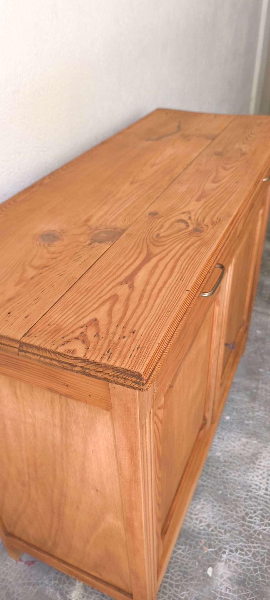 Antique solid wood sideboard – bohemian chic spirit