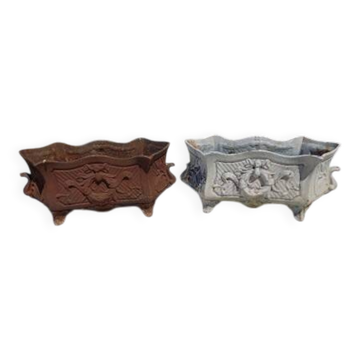 Pair of 1900 cast iron planters from Charleville-Mézières in rococo style