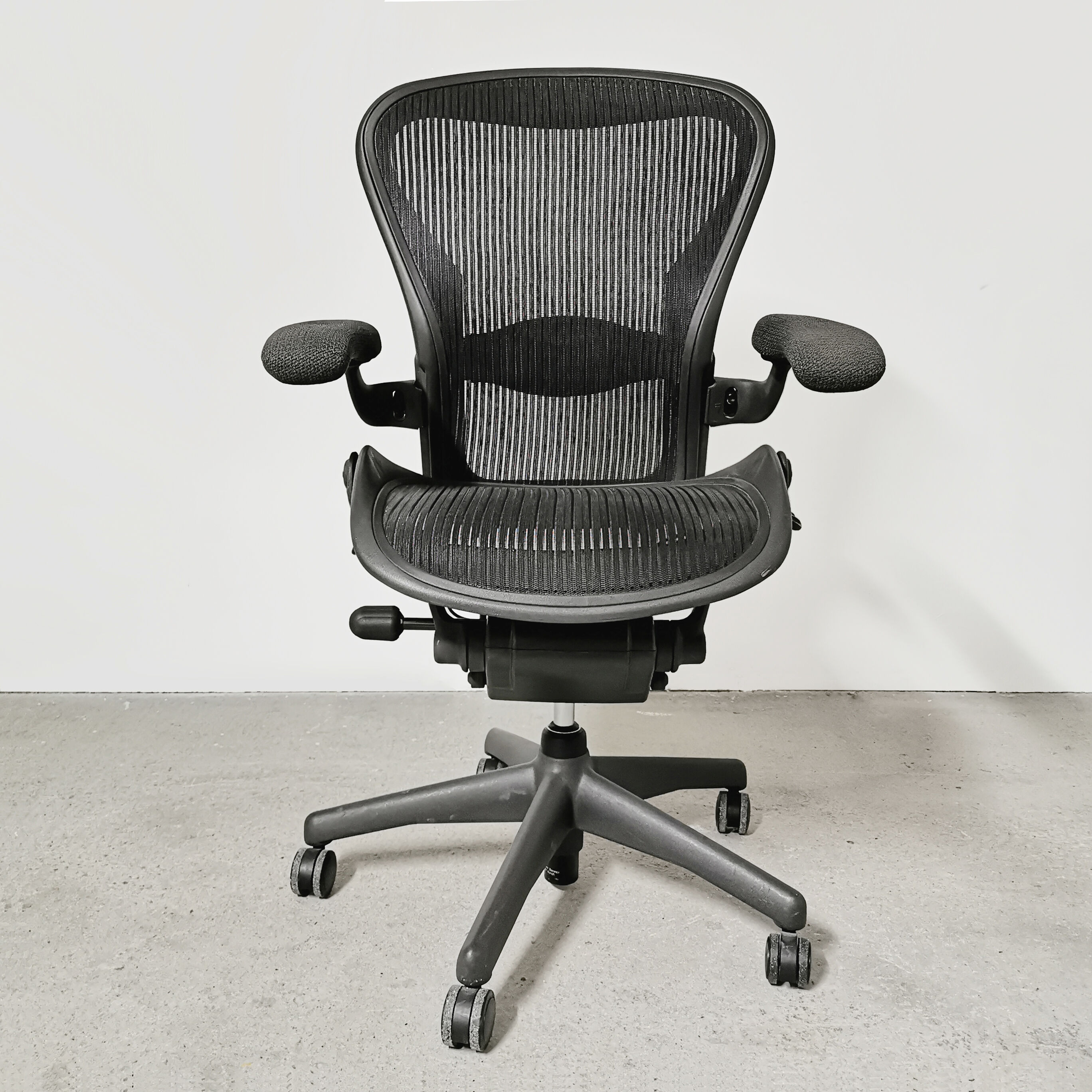 Fauteuil "Aeron" de Bill Stumpf & Don Chadwick pour Herman Miller, 1990