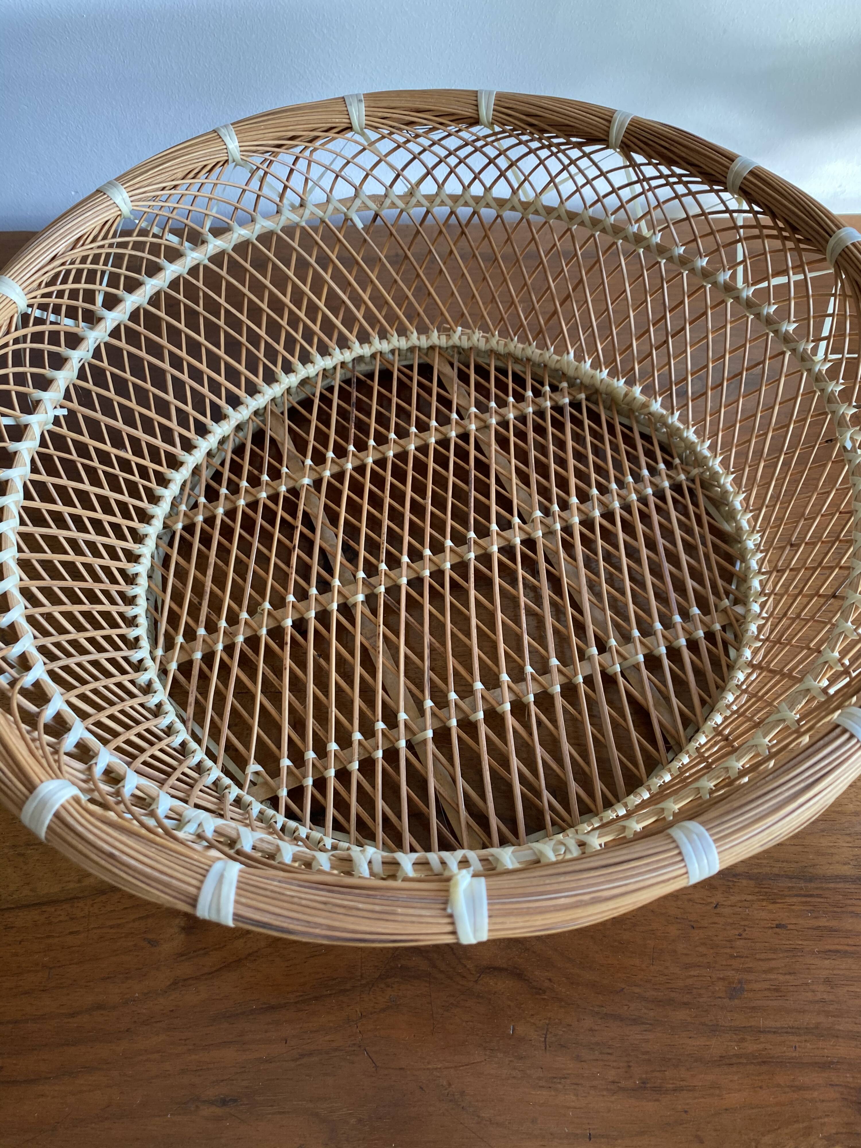 Large XL basket in braided rattan