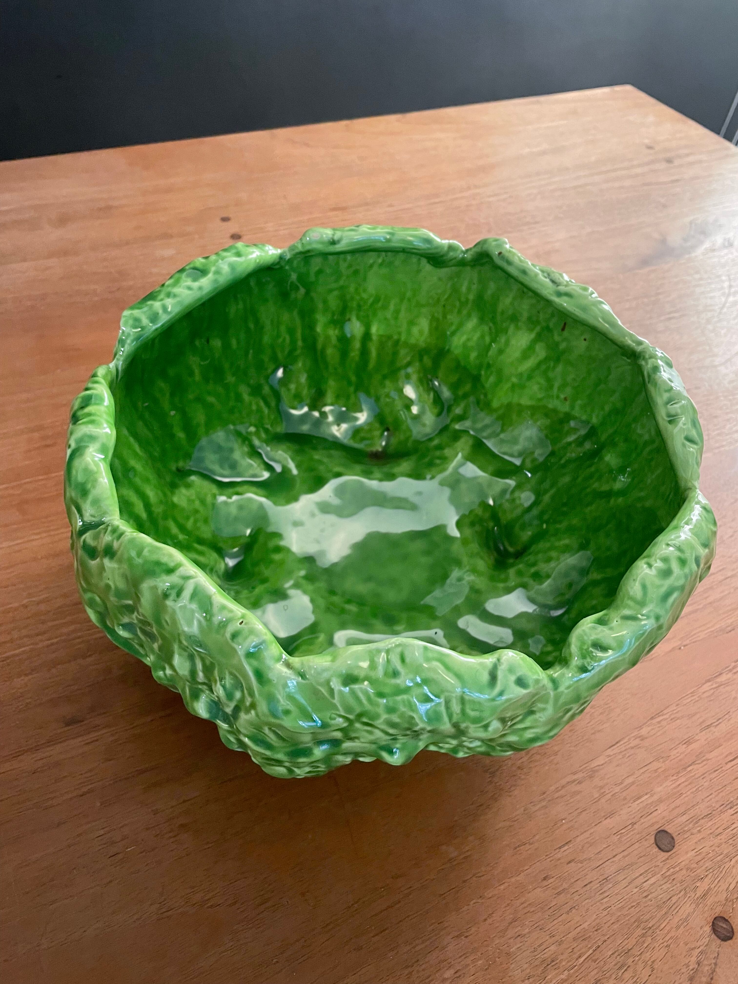 Fruit cup / Ceramic salad bowl collard greens