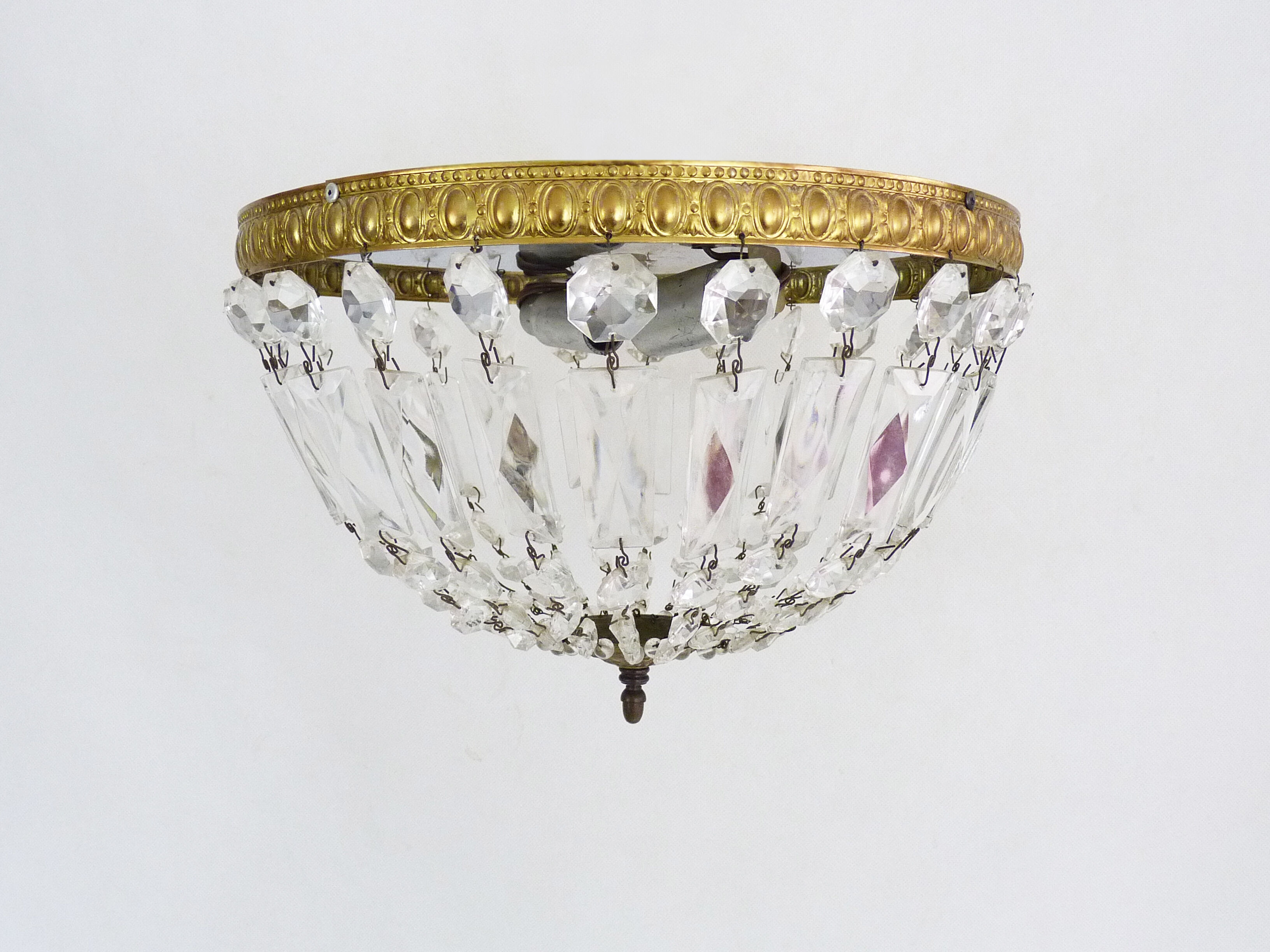 Old crown ceiling, half basket with 2 glass lights. Year 60