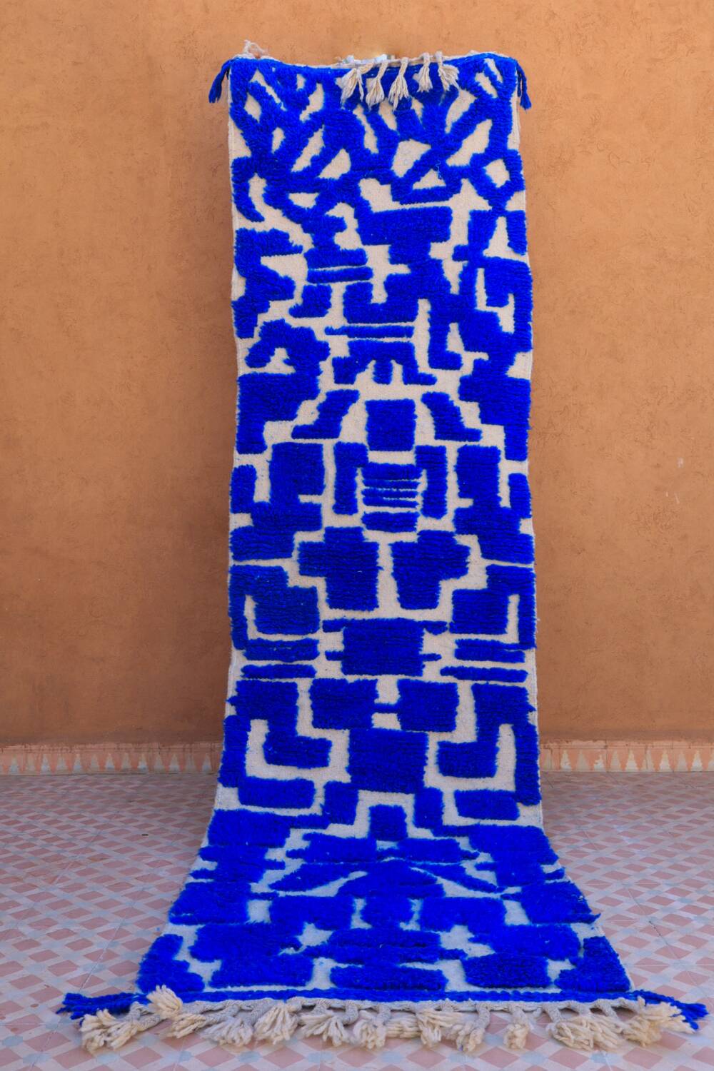 Moroccan Berber Klein blue hallway rug with reliefs