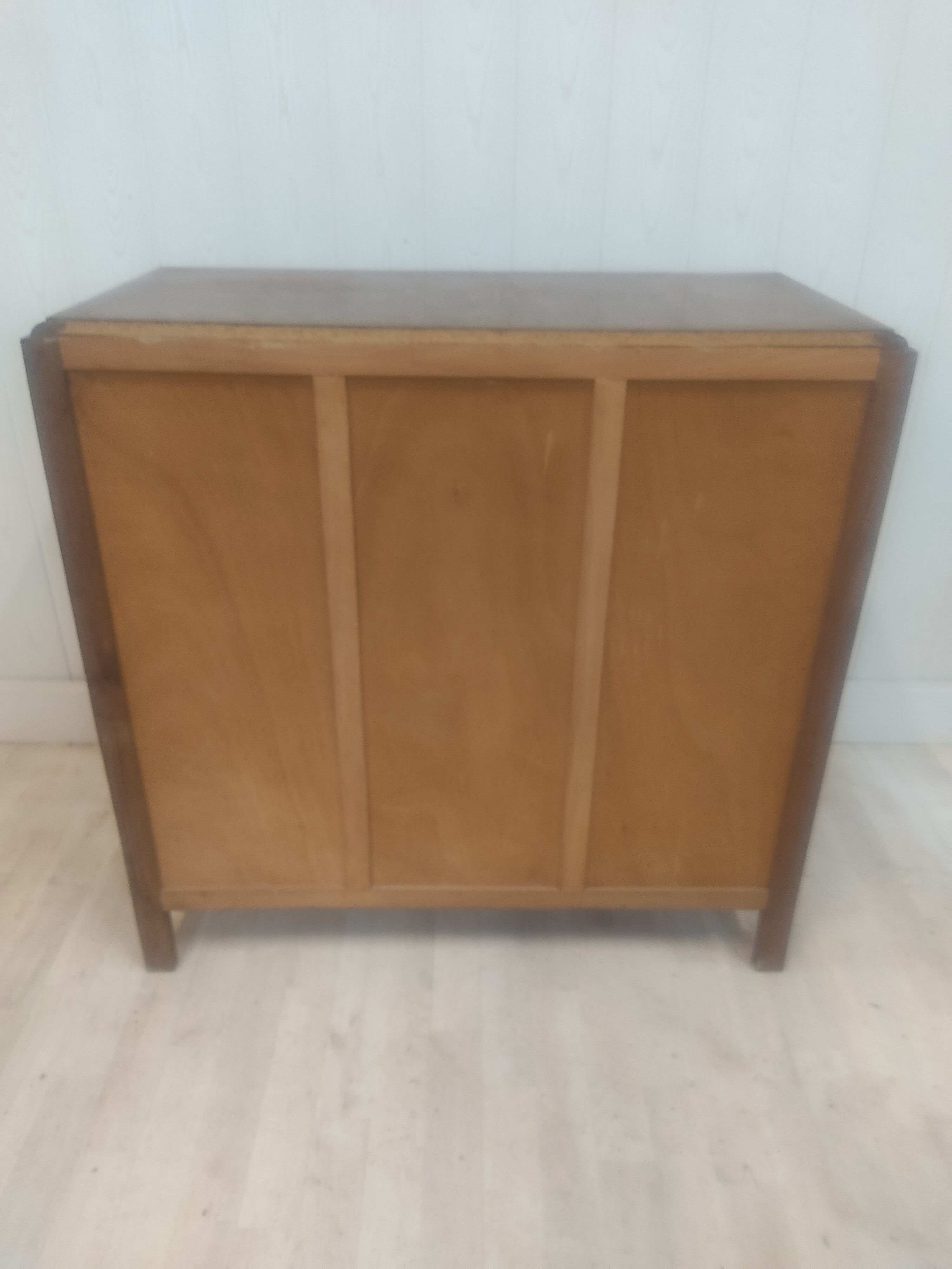 Vintage dresser compass feet 50s