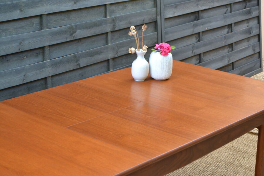 Table dining room extension by Younger
