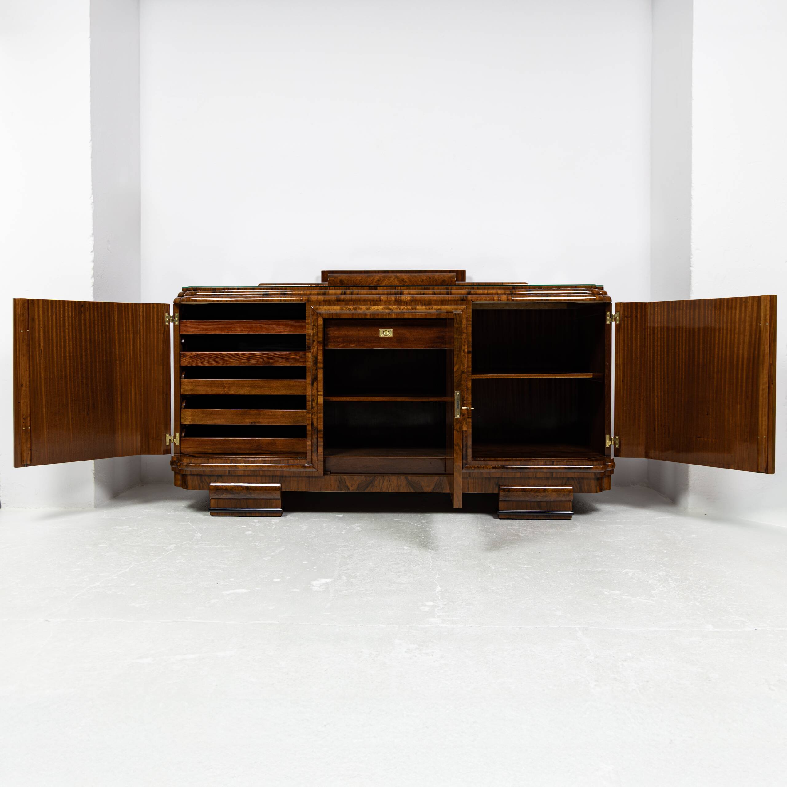 Art Deco Enfilade in walnut veneer - 1925-1939