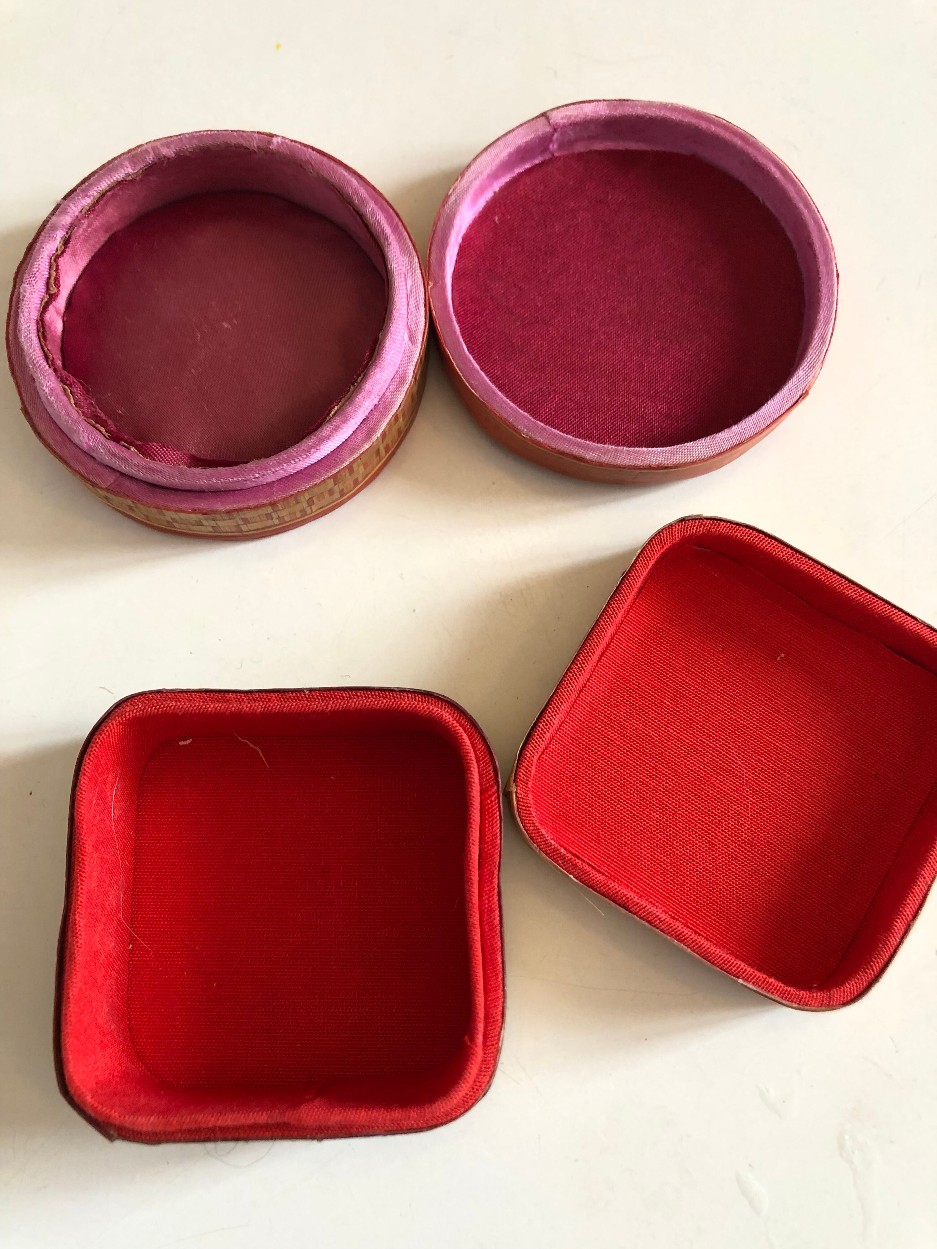 Pair of straw marquetry boxes