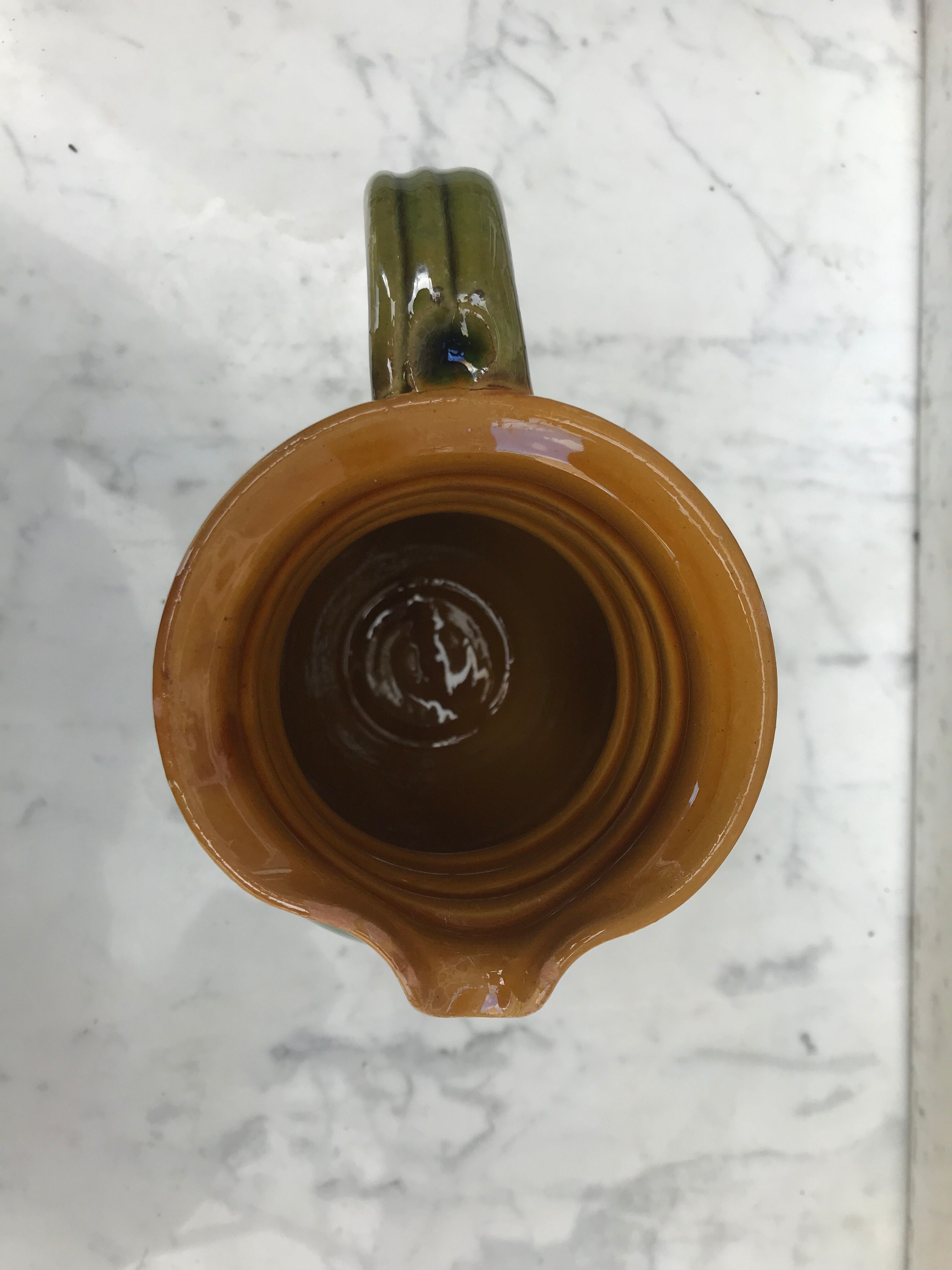 Provençal dabbling pitcher from Aubagne