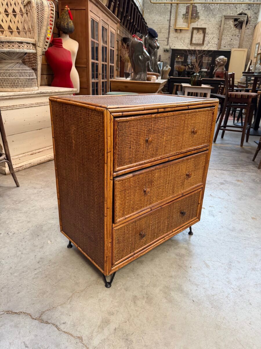 Wicker and rattan chest of drawers from the 1960s