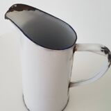 Pitcher enamelled
