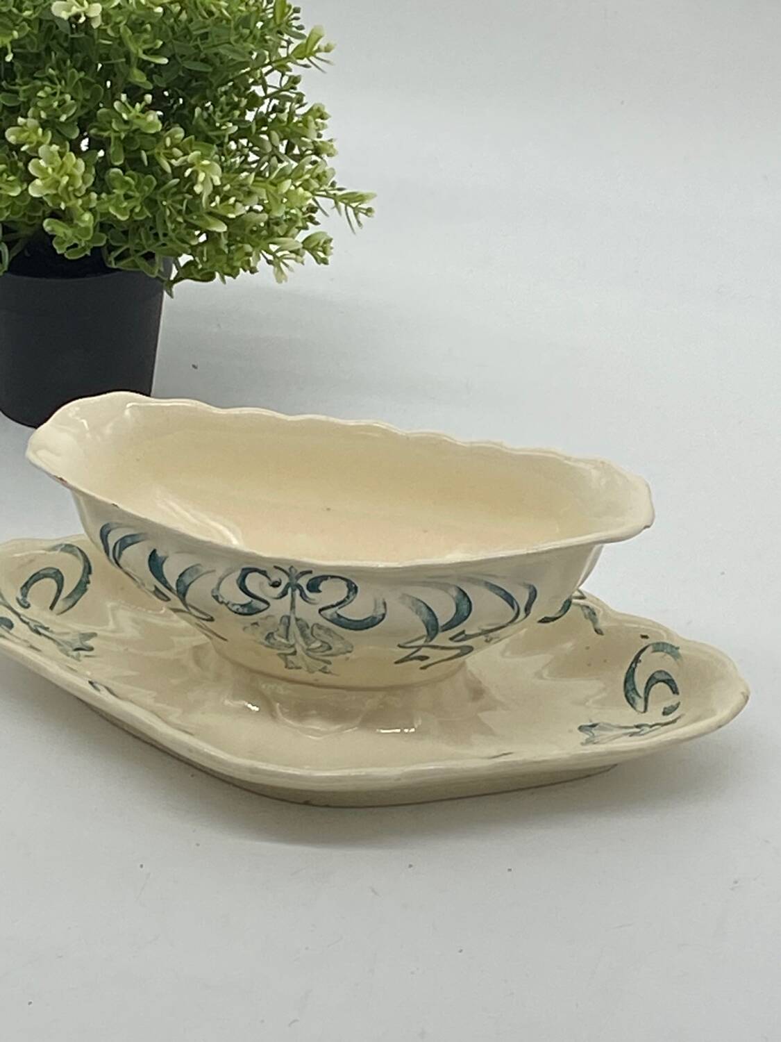Longchamp earthenware gravy boat, Robert charcoal maker, Iris, art nouveau