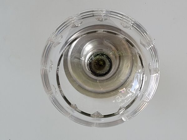 Série de huit verres à vin en cristal avec le pied en étain 95°  350 ml