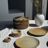 Lot de 12 assiettes à dessert en grès Village France