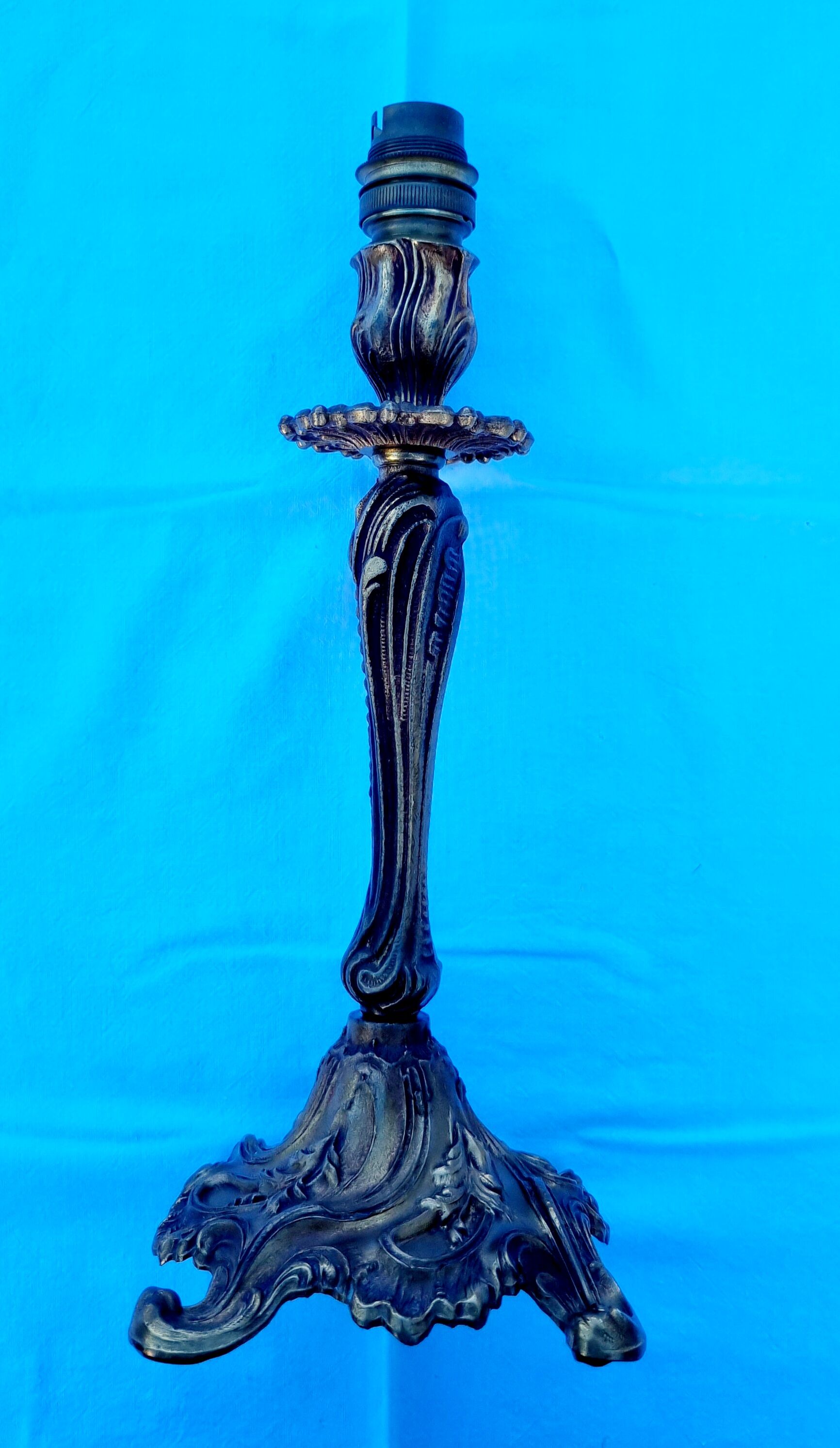 Lamp foot