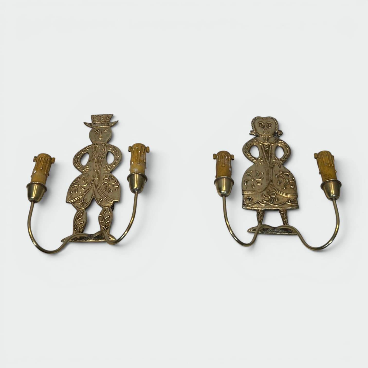 Paire d'Appliques Néoclassiques en Laiton à Décor de Personnages, Homme et