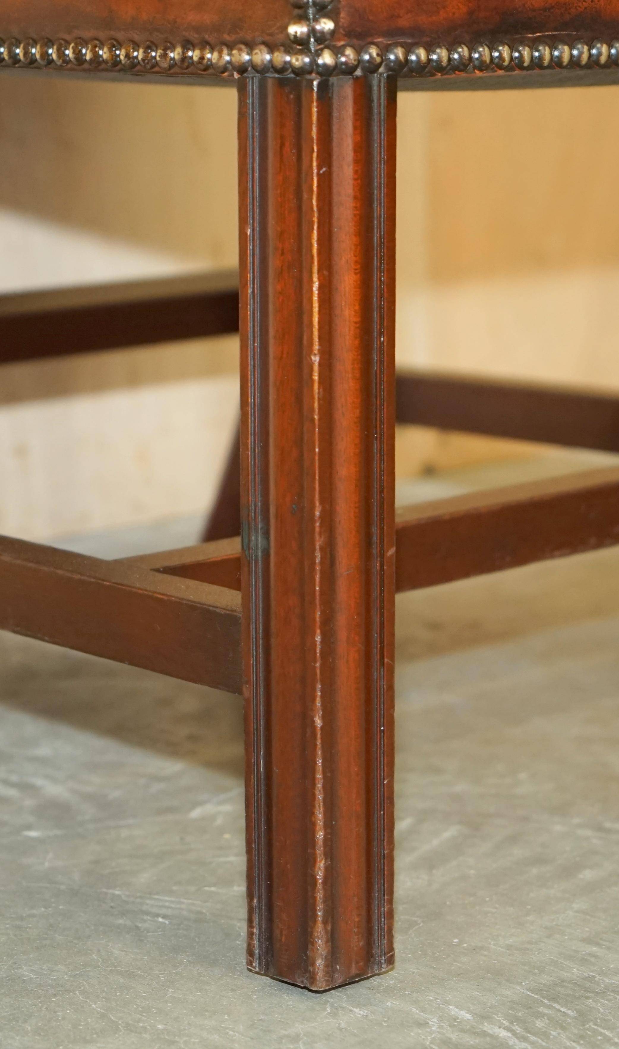 Fauteuil de bureau Gainsborough restauré cuir teint à la main