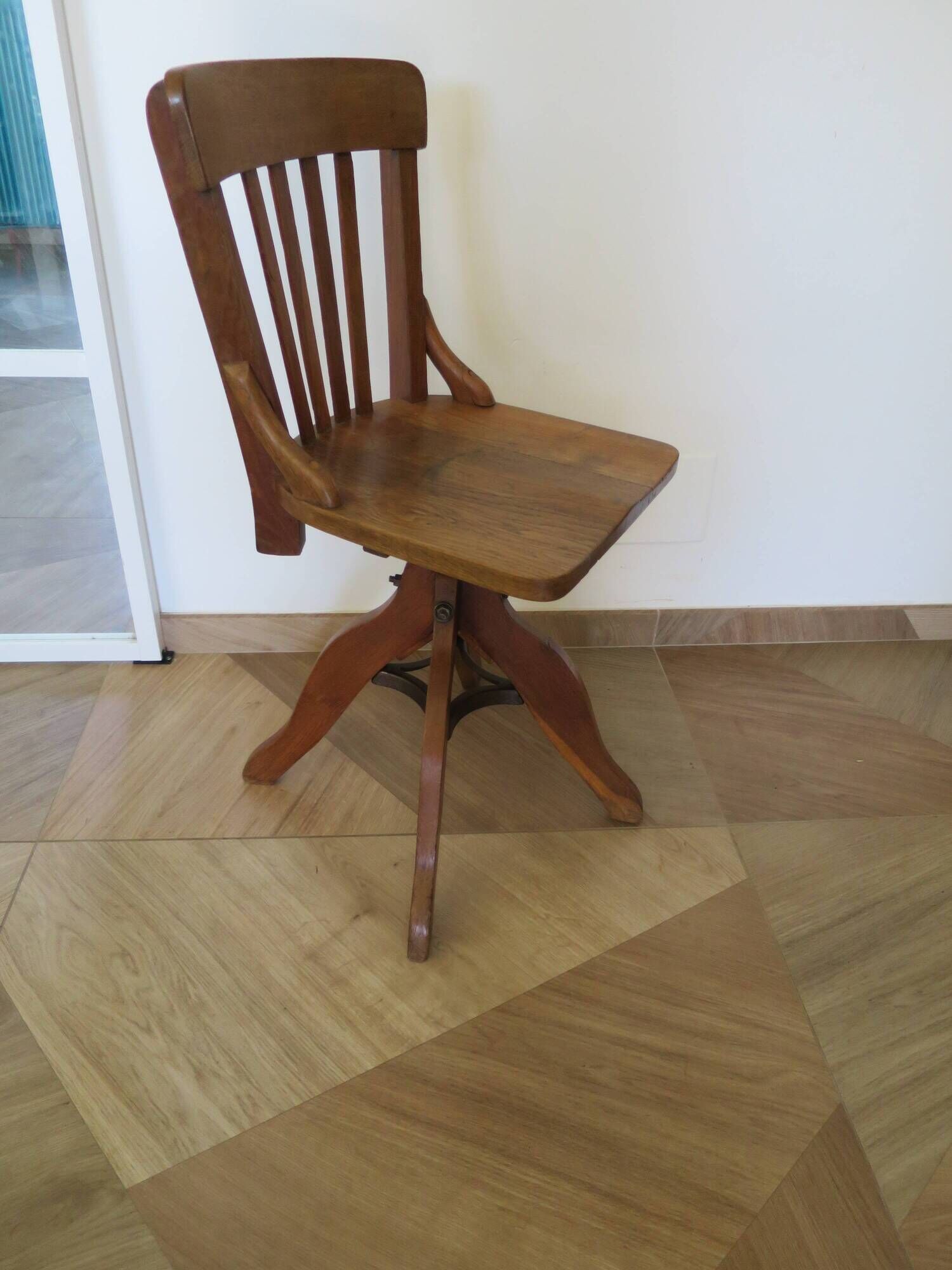Rare American office chair - wooden - swivel - 50s/60s - child