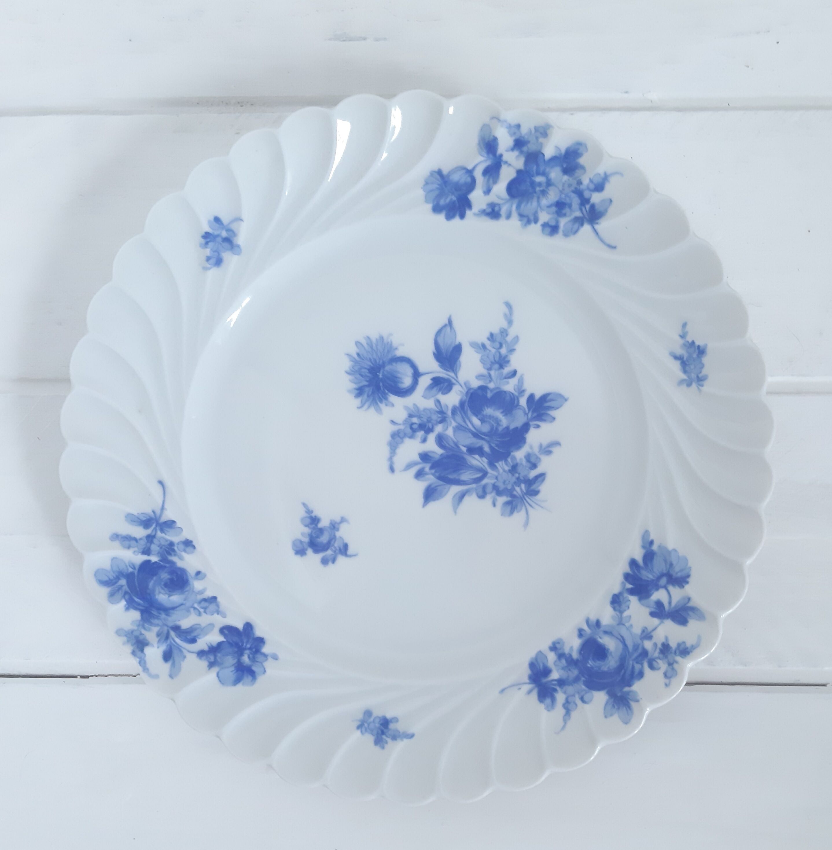 Flat porcelain plates Haviland