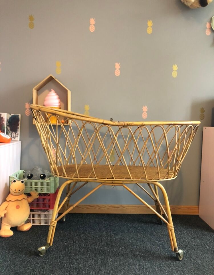 Rattan cradle
