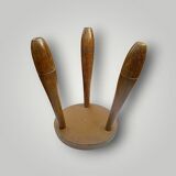 Ancien tabouret tripode en bois massif – pieds façon quilles