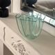 Vase mouchoir en plexi 1980