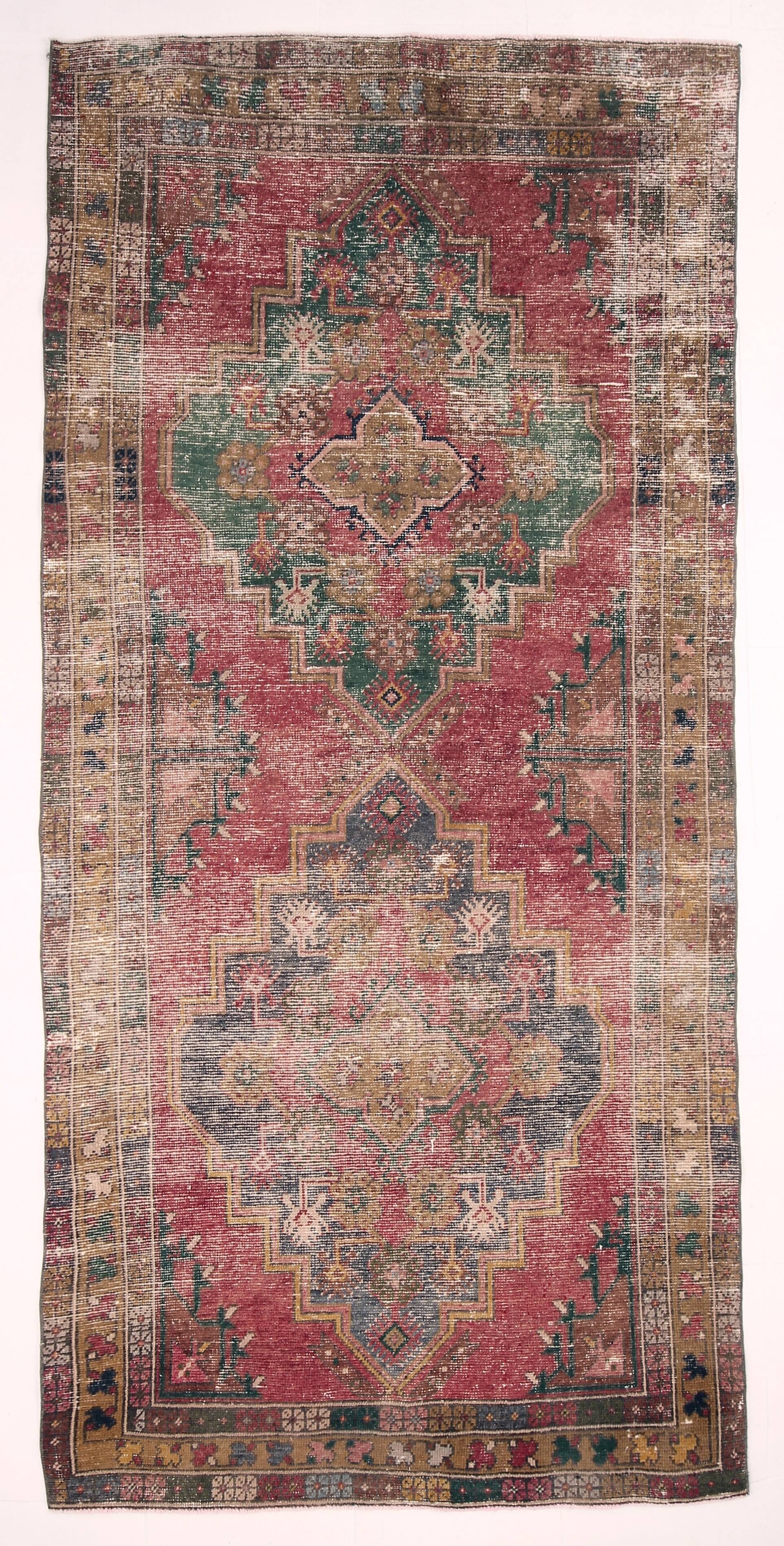 4x9 Shades Of Red & Green Oriental Turkish Vintage Rug, 134x284Cm
