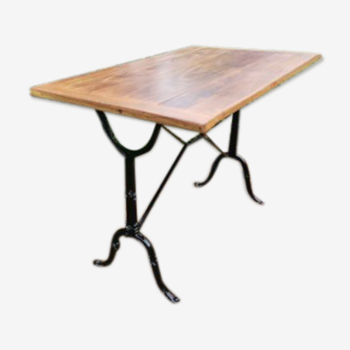 Table bistrot rectangulaire pied métal