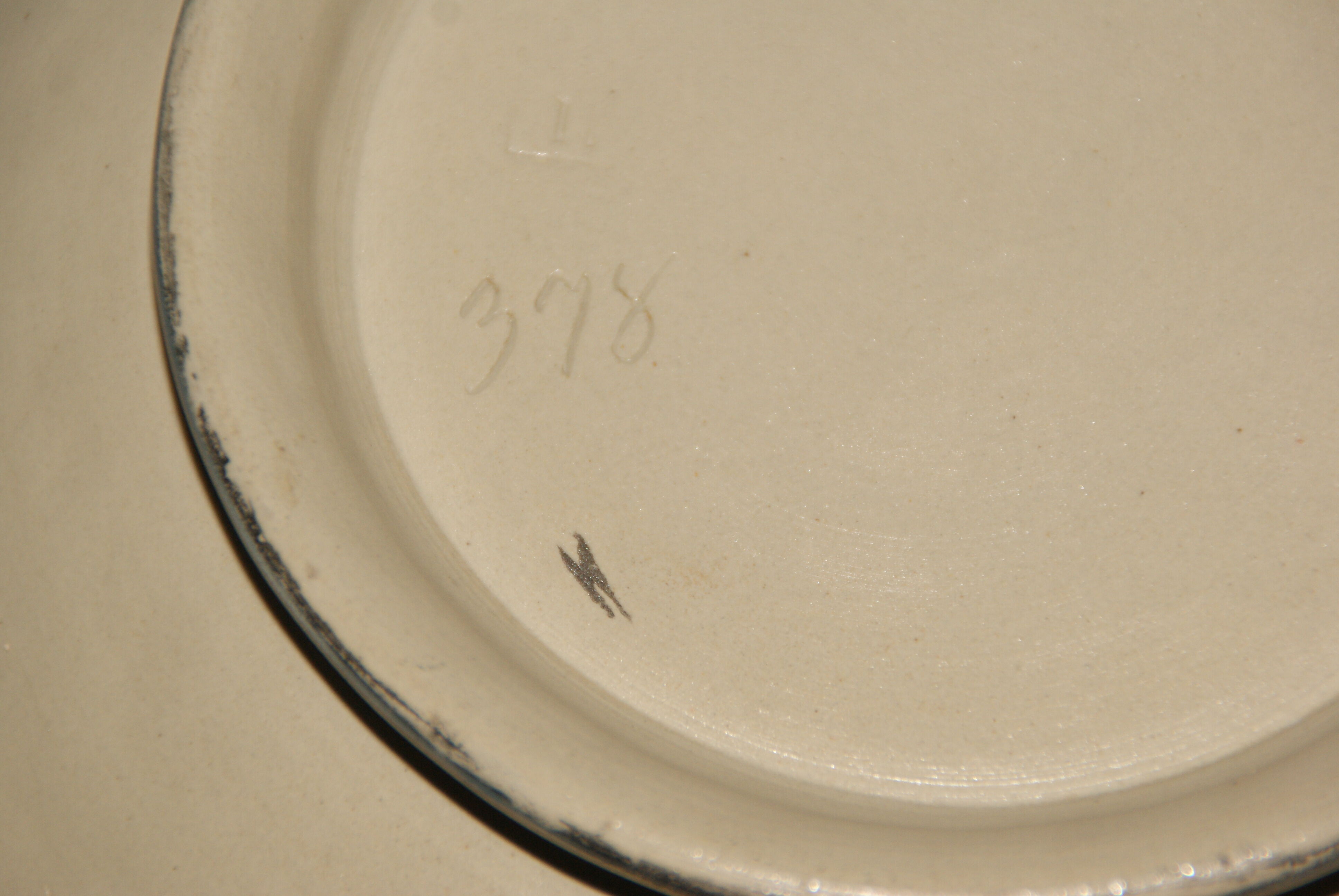 Compotier enhanced with silver